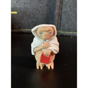 Vintage 1982 E.T‎ The Extra-Terrestrial Figure Universal City Studios 2"